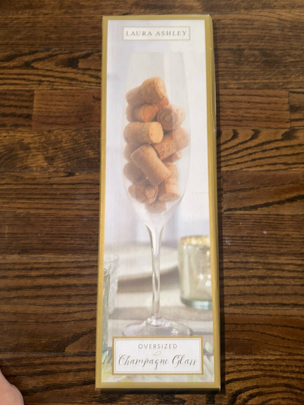 LAURA ASHLEY OVERSIZED WINE GLASS HOLDS 29 fl OZ OR CORKS